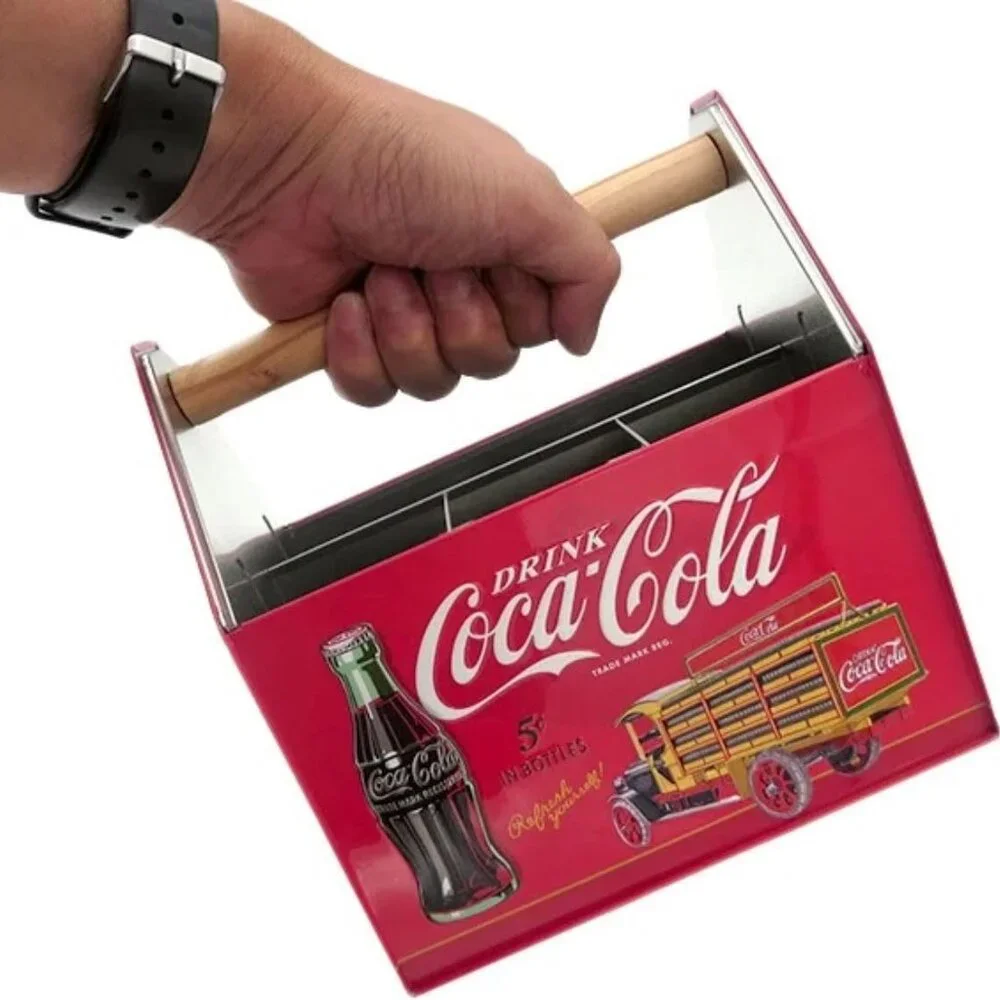 The Tin Box he coca